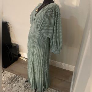 NWT ASOS curve pleated batwing midi dress chevron in green 12 Curve